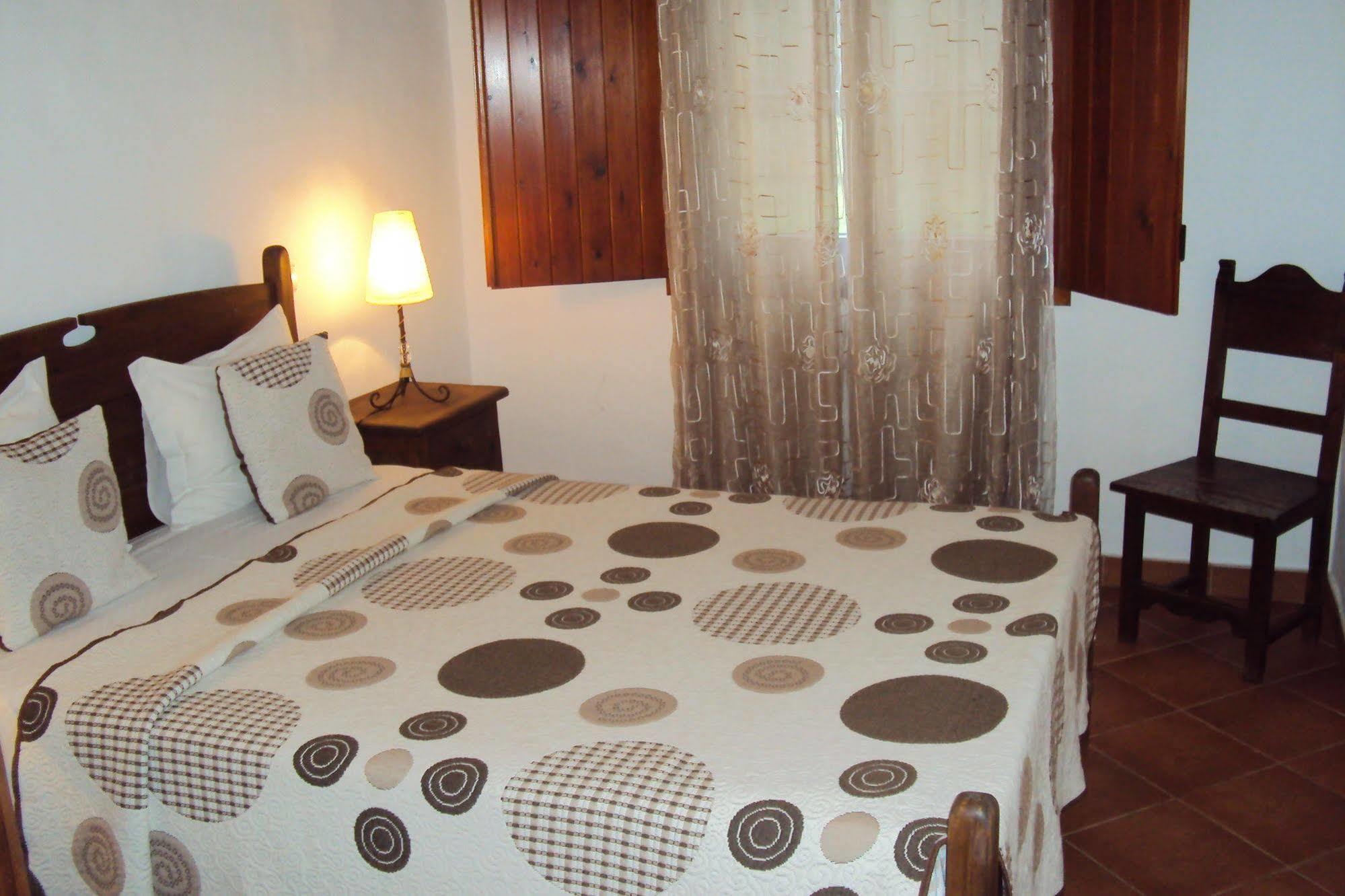 Apartamentos Canal Da Agua Odeceixe Exterior foto
